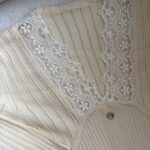 تی‌شرت یقه گیپور زنانه - تصویر 3